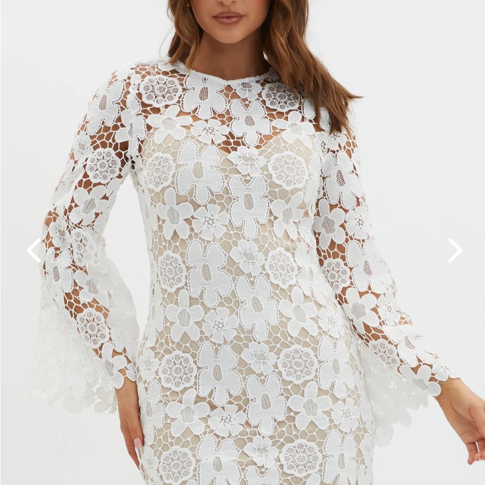 Elegant White Lace Dress
